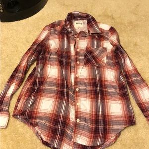Long sleeve plaid top